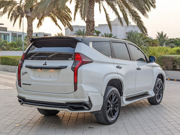 Gallery image of  {"id":1314,"name":"Montero","company_id":48,"type_id":1,"created_at":"2025-02-06T17:53:18.000000Z","updated_at":"2025-02-06T17:53:18.000000Z"}